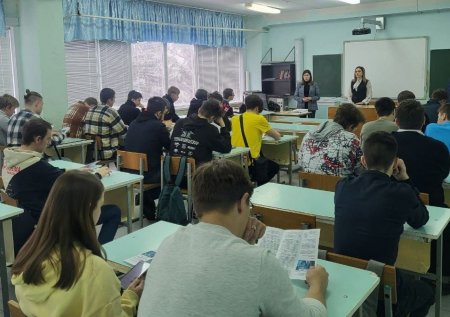 В Лермонтовском региональном многопрофильном колледже состоялась профориентационная встреча сотрудников и студентов нашего филиала с выпускниками колледжа