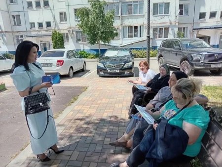 Выездные встречи представителей филиала с выпускниками 11 классов образовательных учреждений СКФО